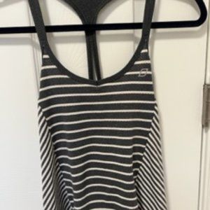 Lorna Jane cute workout top
